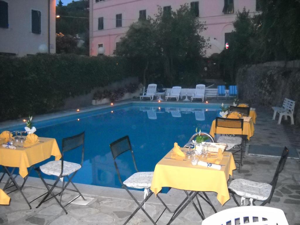 Hotel La Conchiglia Marciana Marina  Exterior photo